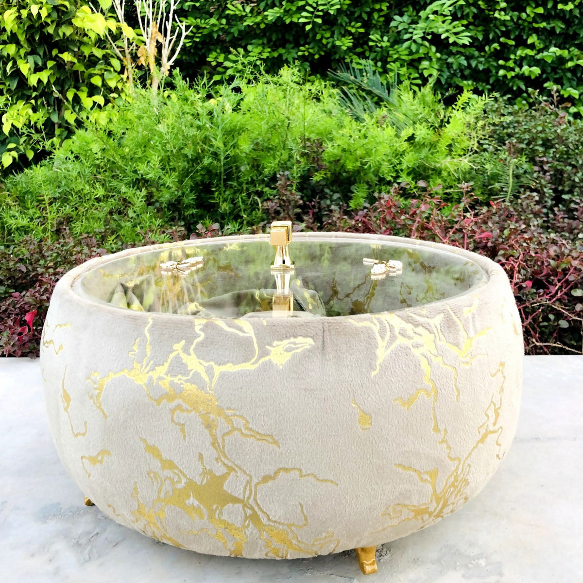 Turkish Velvet Hotpot with Bread Cloth